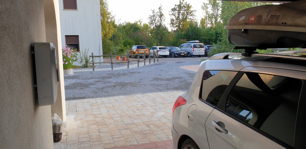 Guests can juice up their E Car on Slovenian sunshine! Guests can juice up their E Car on Slovenian sunshine!