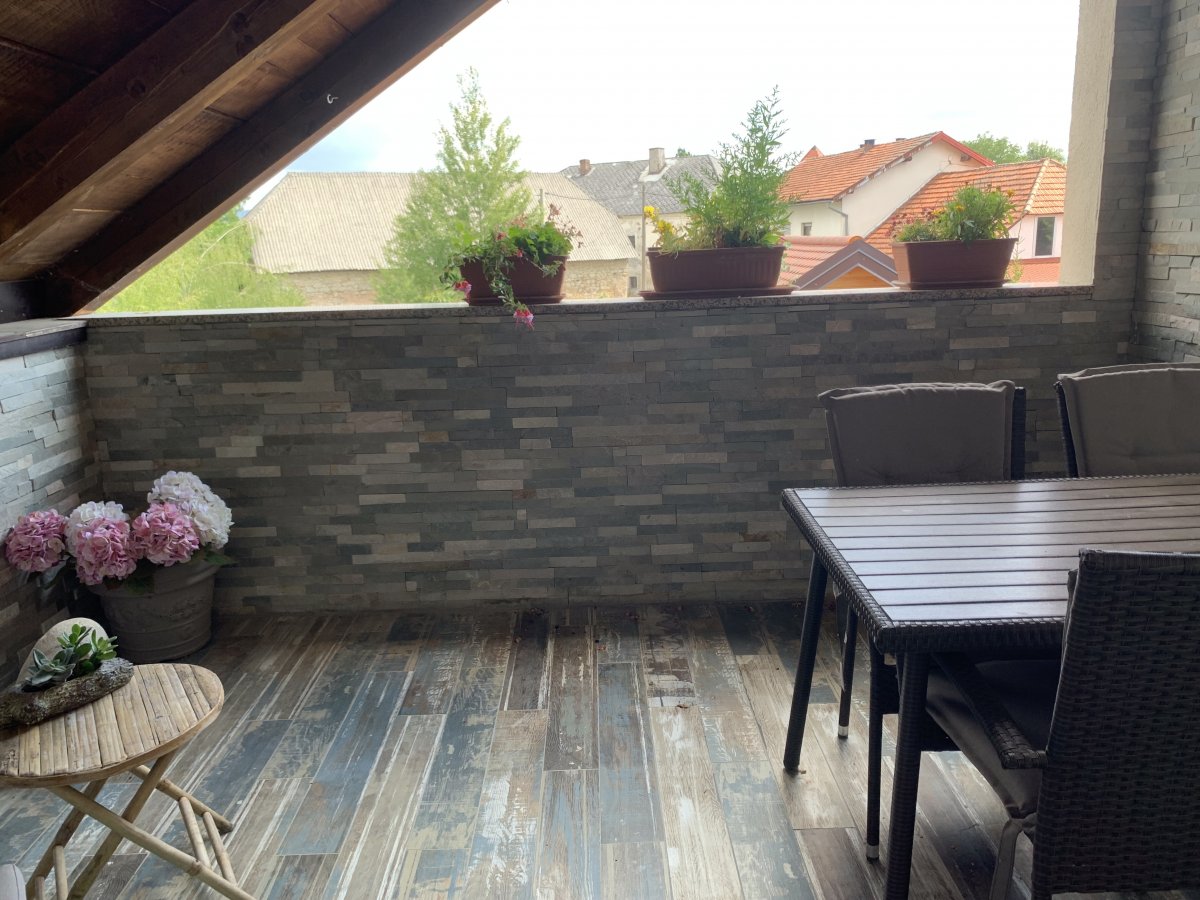 Lovely spacious private balcony in the Lipizzaner Loft.. Lovely spacious private balcony in the Lipizzaner Loft..
