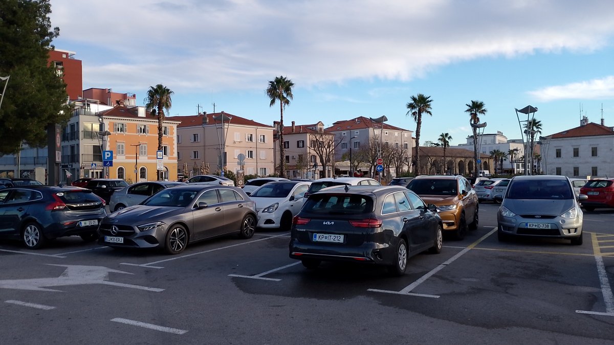 several car parks right along the seafront next to the old town.. several car parks right along the seafront next to the old town..