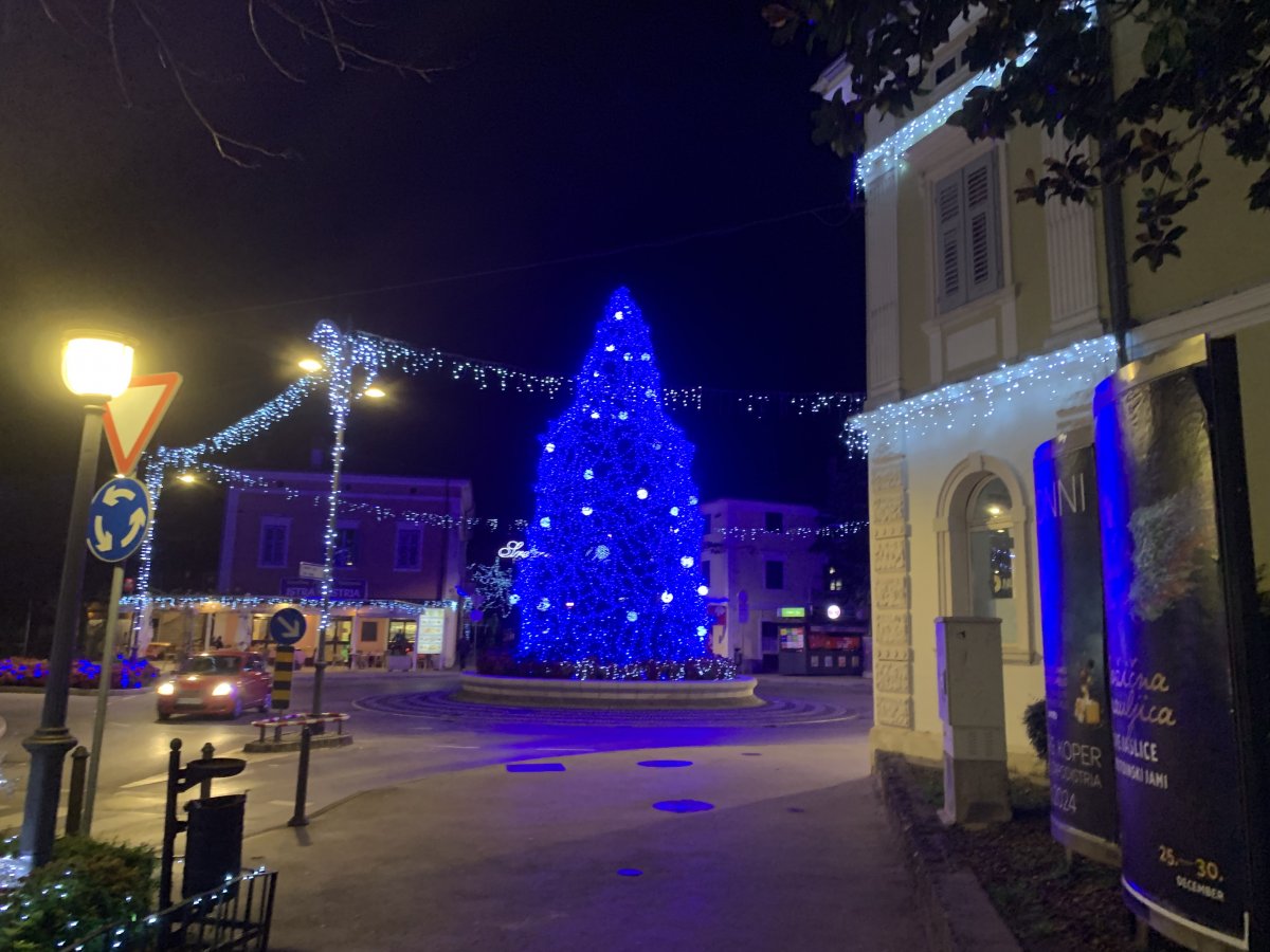 old town centre, Izola, Costa del Slovenia.. old town centre, Izola, Costa del Slovenia..