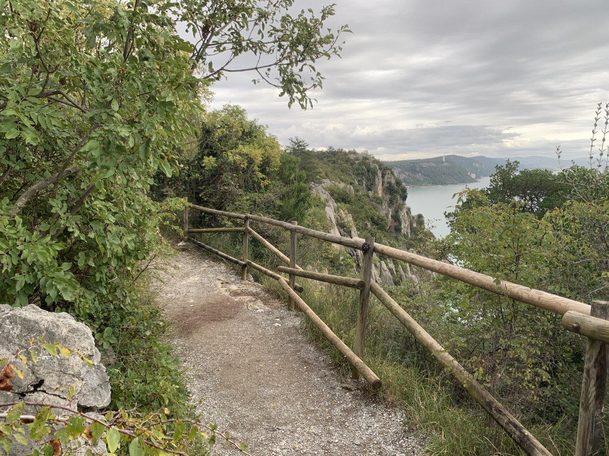We sincerely hope seeing how beautiful & safe this walk is in photos will help persuade you give it a go.. We sincerely hope seeing how beautiful & safe this walk is in photos will help persuade you give it a go..