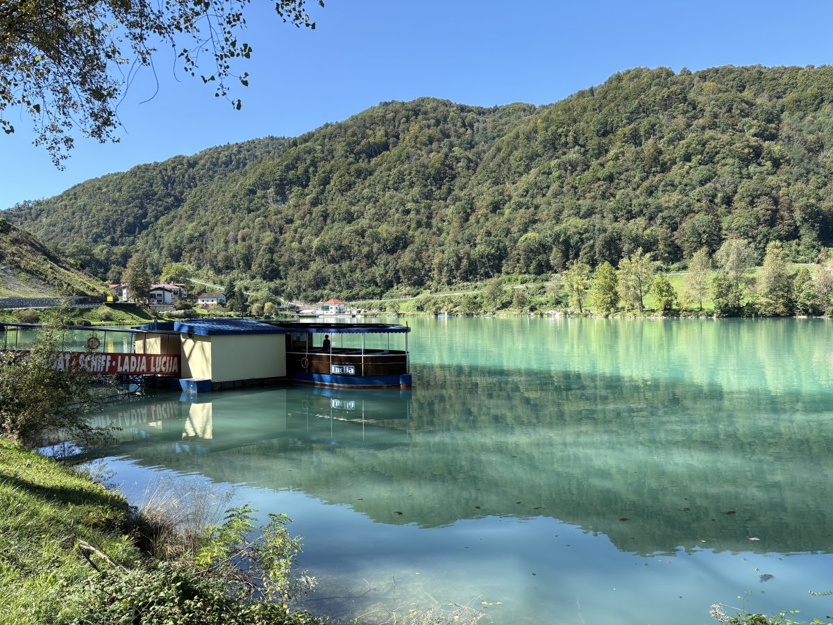 A boat trip you never heard about on a lake you never heard about.. A boat trip you never heard about on a lake you never heard about..