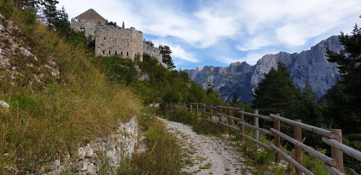still plenty to explore and a breath taking view at Predil fortress.. still plenty to explore and a breath taking view at Predil fortress..