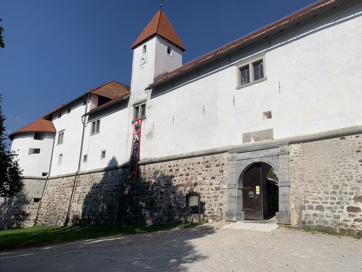 Ditch Ljubljana castle for Turjak, get some fresh air and see a proper castle.. Ditch Ljubljana castle for Turjak, get some fresh air and see a proper castle..