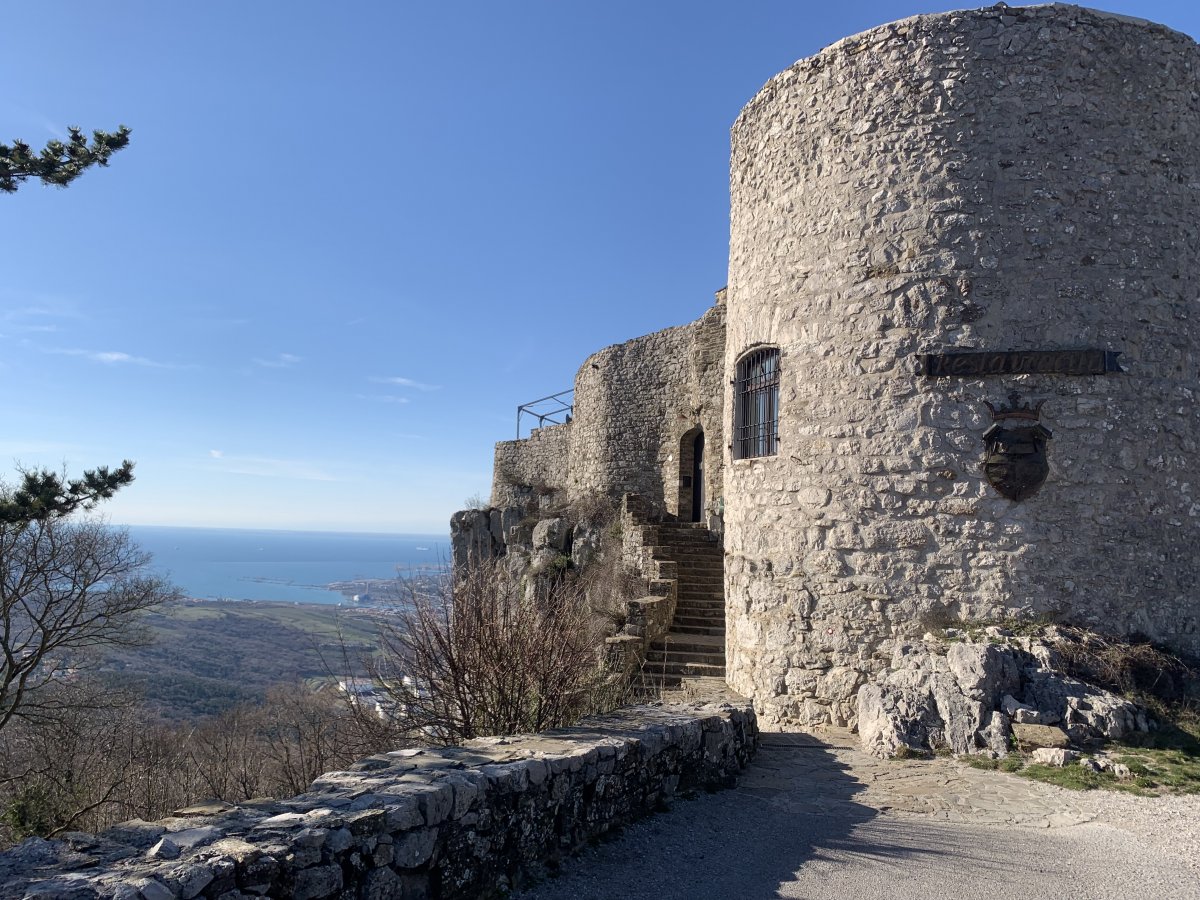 You can see three countries from up here on the cliff at Socerb castle.. Italy, Slovenia and Croatia.. You can see three countries from up here on the cliff at Socerb castle.. Italy, Slovenia and Croatia..