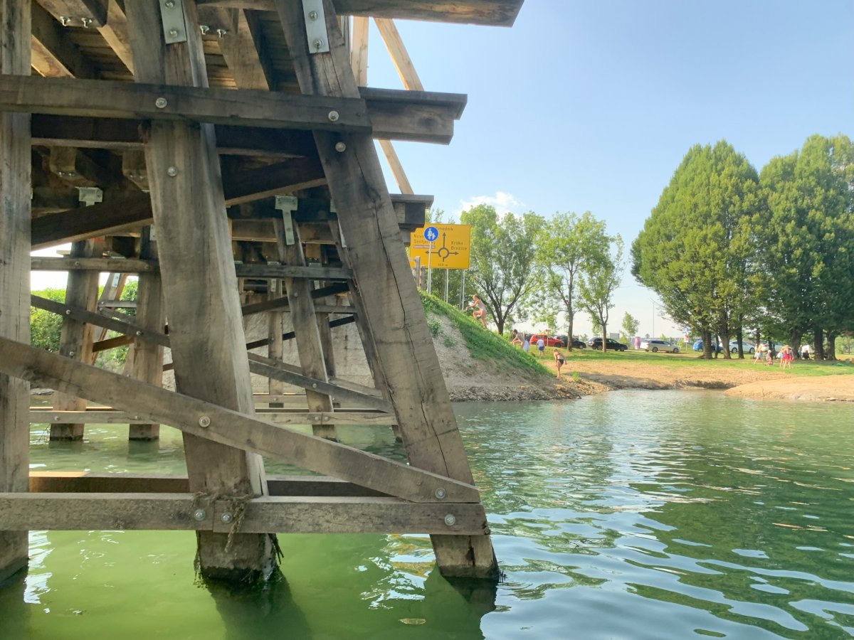 a little beach on the other side of the bridge.. a little beach on the other side of the bridge..
