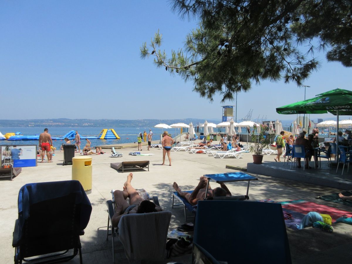 secret concrete beach at Zusterna.. if this photo had sound there would also be music from the cafe! secret concrete beach at Zusterna.. if this photo had sound there would also be music from the cafe!