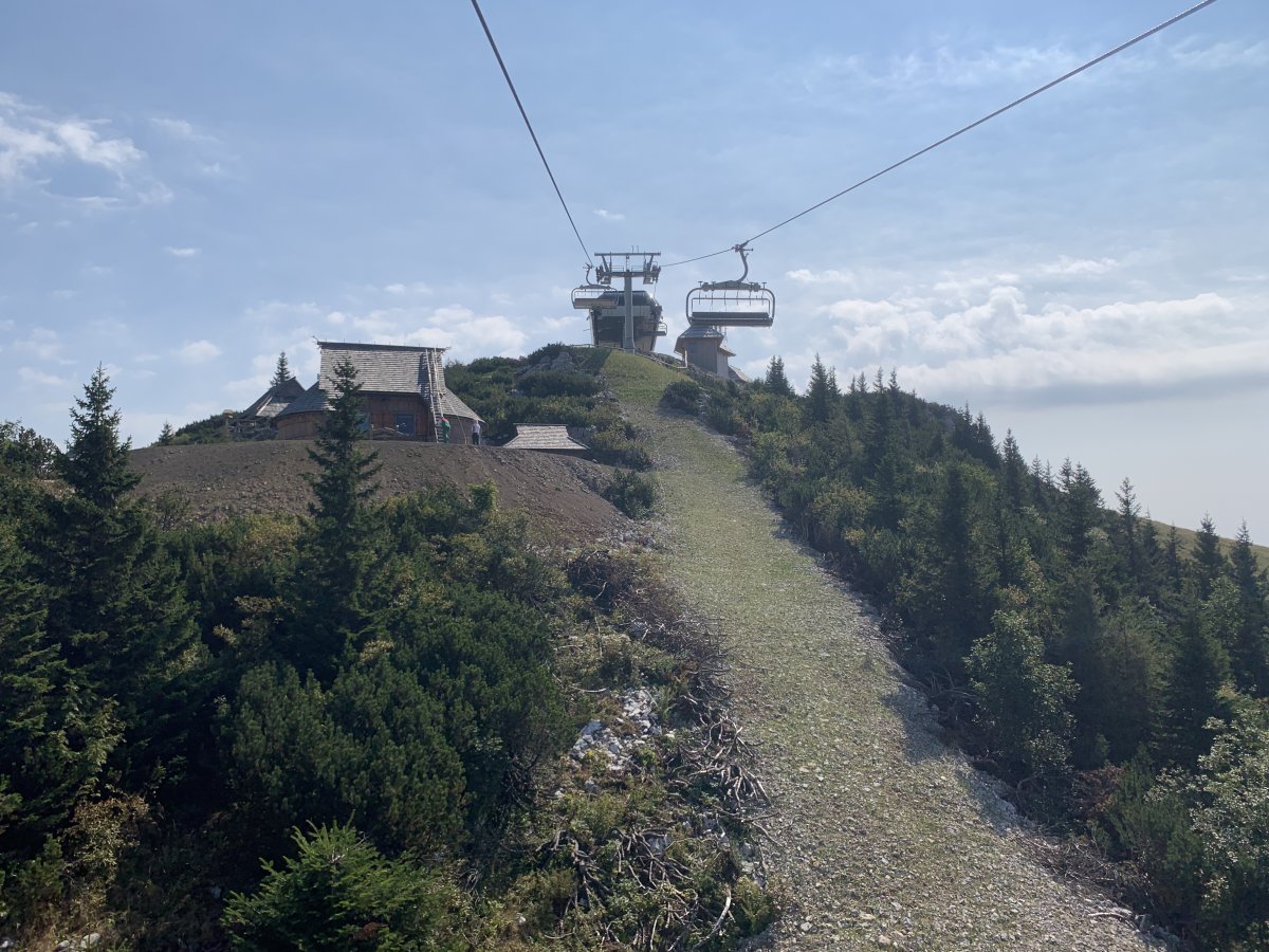 Heading up to the top ski lift station.. Heading up to the top ski lift station..