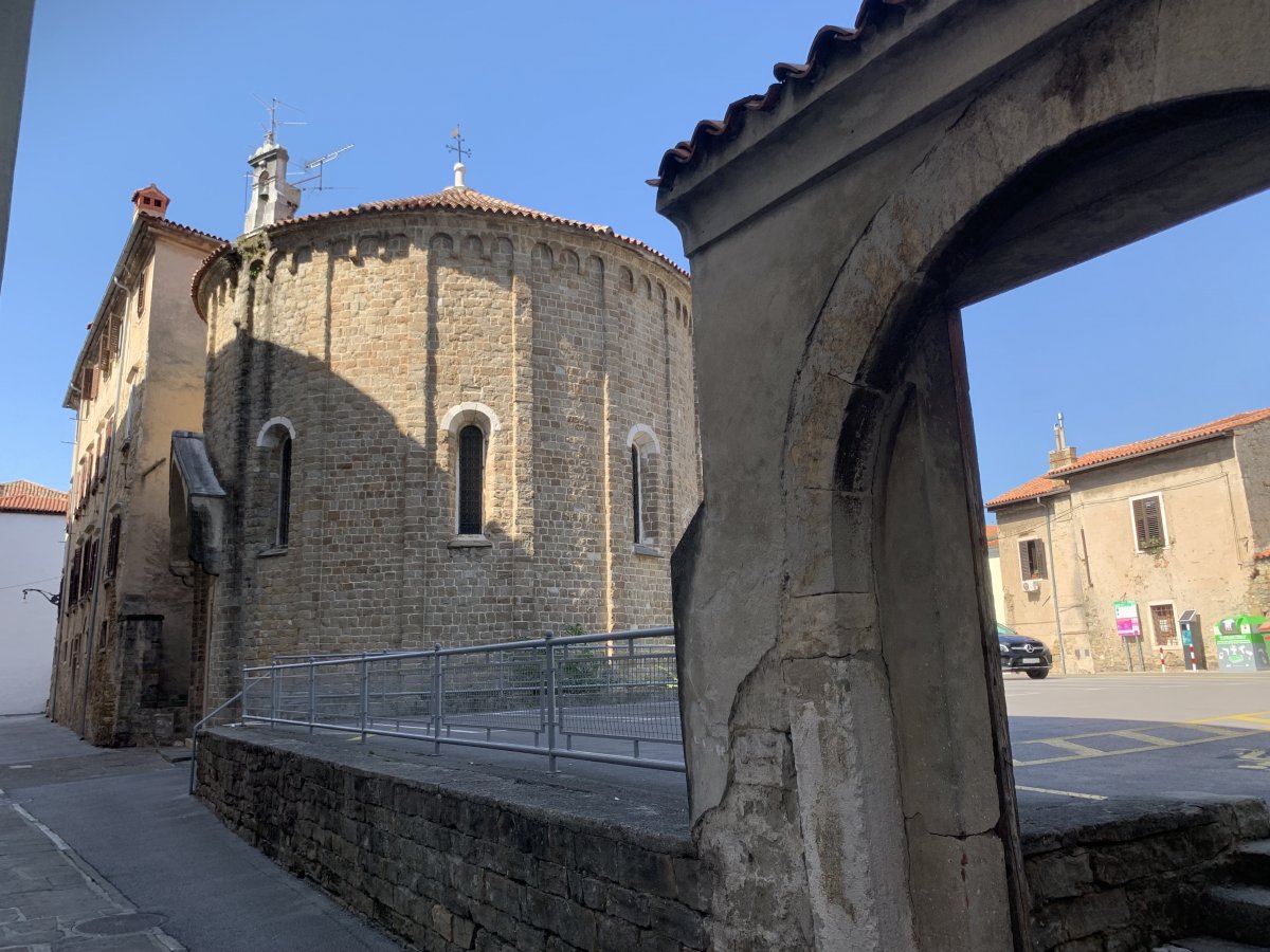 Plenty of different styles of church in the old town if you look..