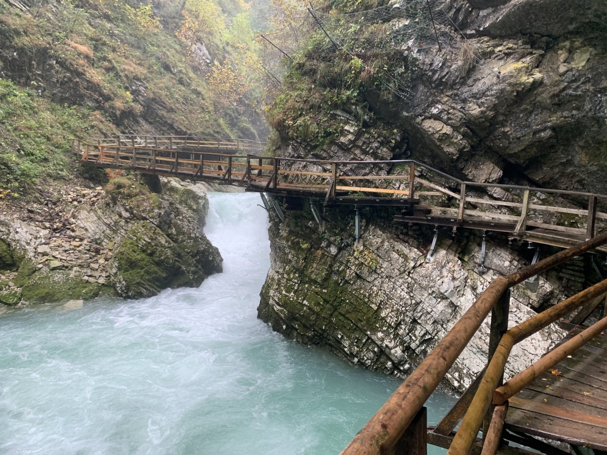 We were very lucky to visit during a rainy couple of days in October to see the water thundering through the gorge..