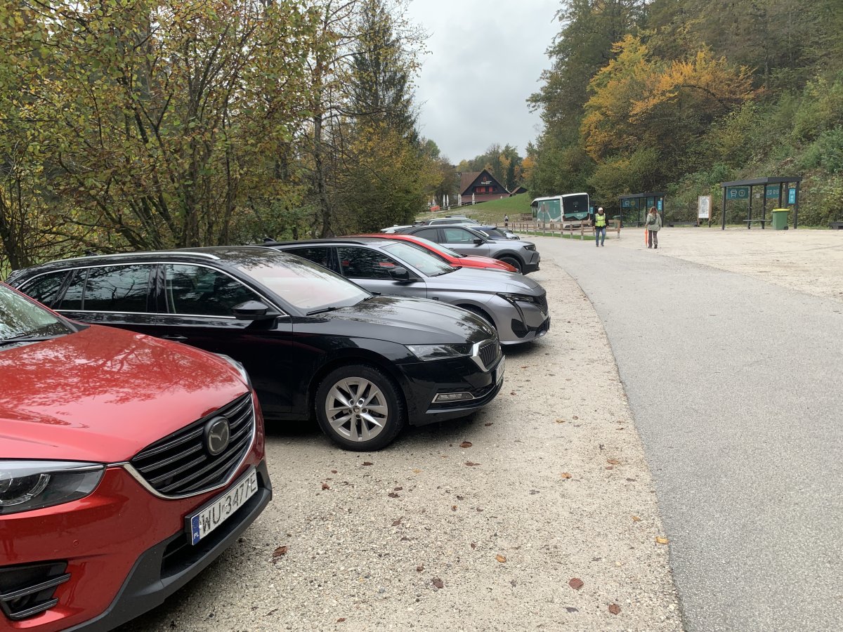 the Shuttle Bus stop ahead and very limited parking spaces at the main Gorge..