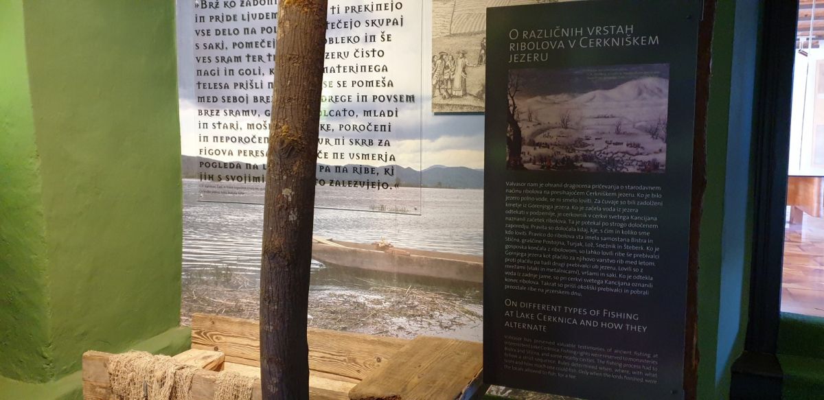 in the disappearing lake room you can see book extracts next to current day photos and Valvasor's drawings..
