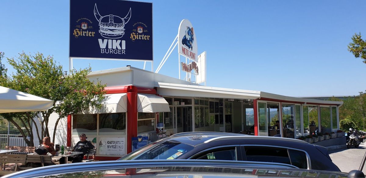 Viki Burger is like a 1950's style American Diner and in our humble opinion has the best burgers & shakes in Green Slovenia! Viki Burger is like a 1950's style American Diner and in our humble opinion has the best burgers & shakes in Green Slovenia!