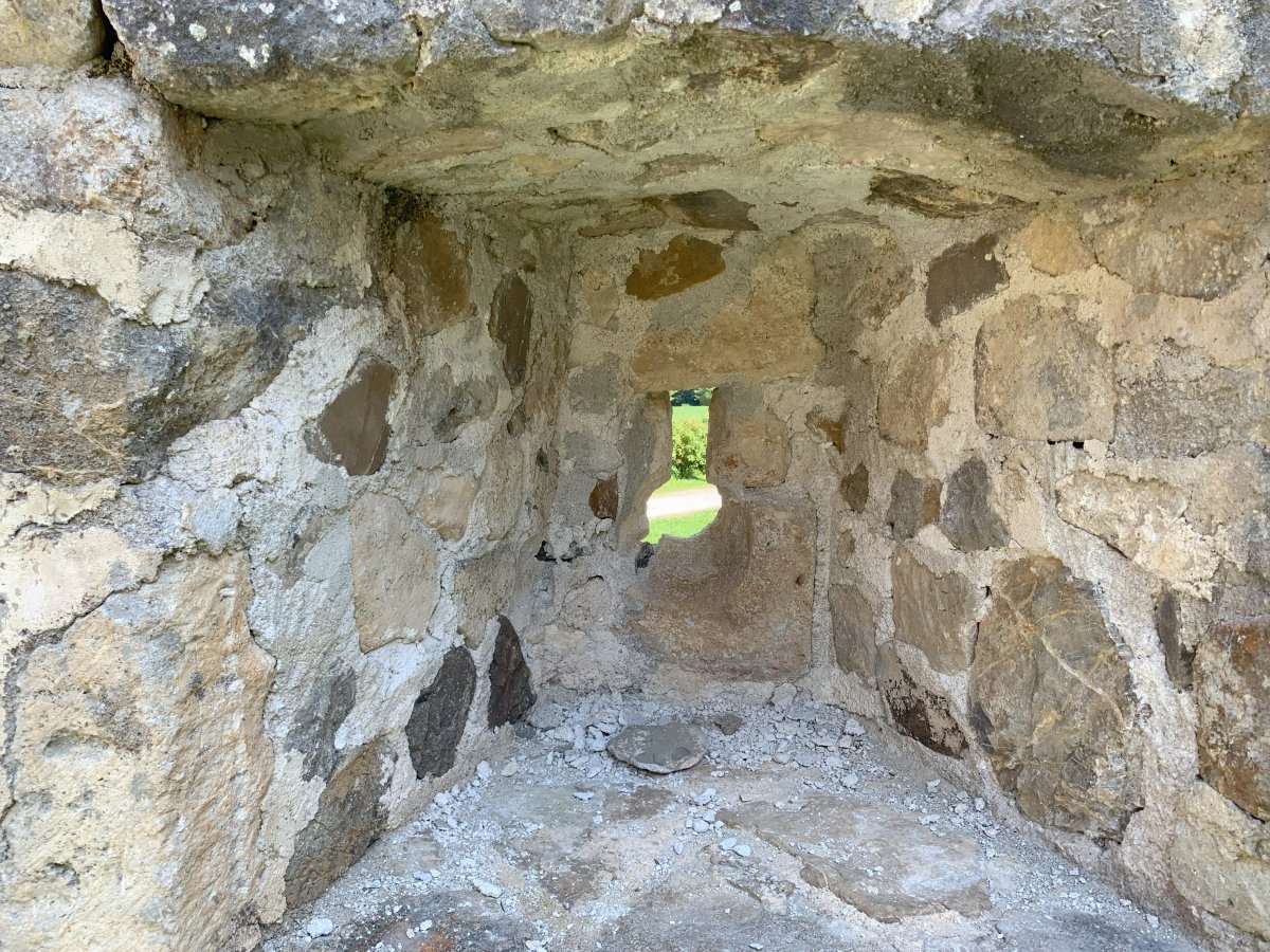 Make no mistake, the Monks were in danger here, check out the thickness of thesr walls.. Make no mistake, the Monks were in danger here, check out the thickness of thesr walls..