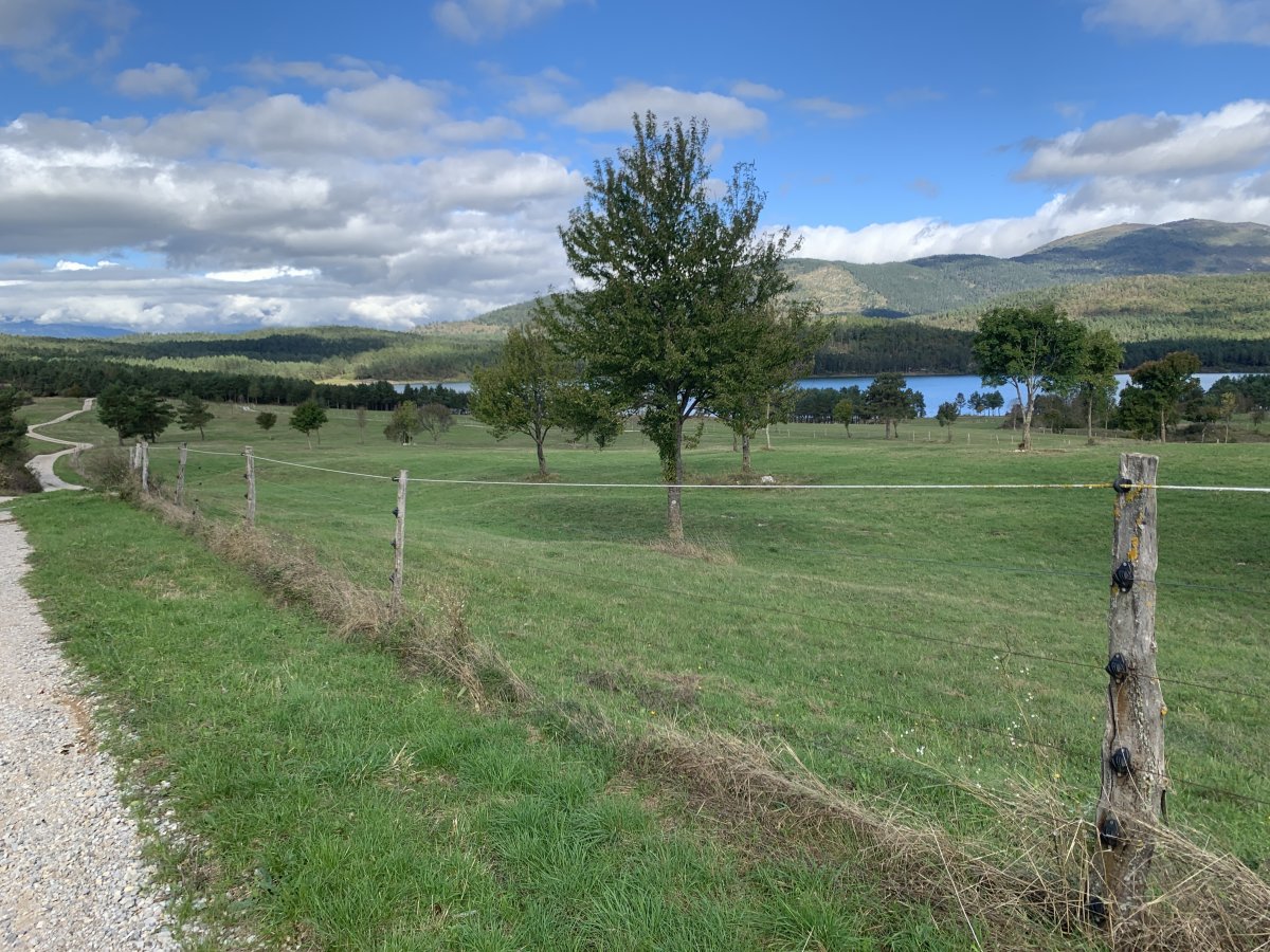 I am gonna be biking on that amazing track please, next to that amazing Disappearing lake.. I am gonna be biking on that amazing track please, next to that amazing Disappearing lake..