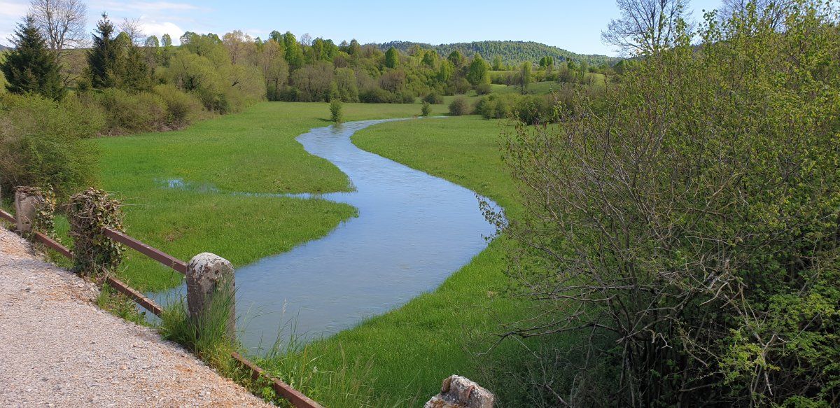 the Pivka river connects all the 17 Disappearing lakes and even disappears underground itself sometimes..