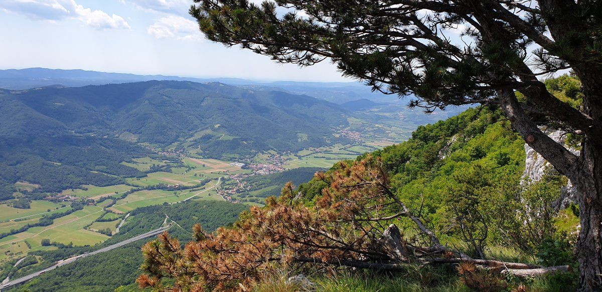 truly sensational vista from the top of Nanos down into the Vipava Green Wine valley.. truly sensational vista from the top of Nanos down into the Vipava Green Wine valley..