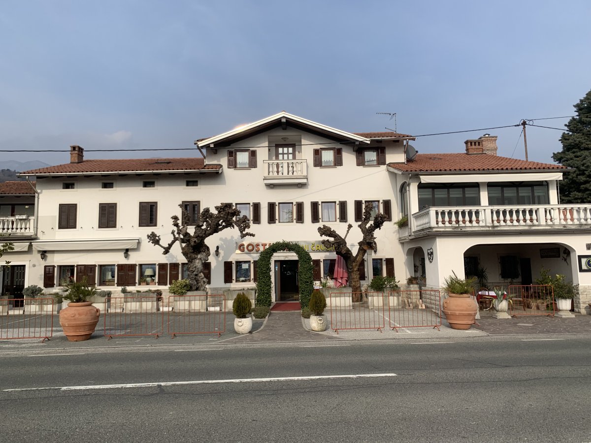 the Sivi Caven roadside restaurant in Potoce.. the Sivi Caven roadside restaurant in Potoce..