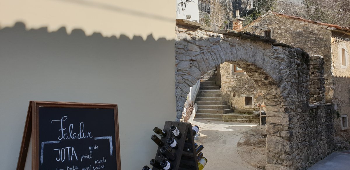 the Vipava Restaurant Cluster