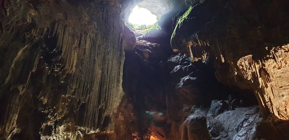 Just one of the many sensational caves you have never heard of is the nearby Divaca cave in the Red Karst.. Just one of the many sensational caves you have never heard of is the nearby Divaca cave in the Red Karst..