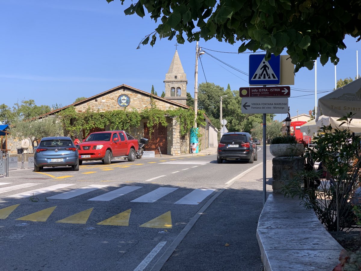 These small hill top Coastal Hinterland villages are like no other regions in Green Slovenia.. completely different.. These small hill top Coastal Hinterland villages are like no other regions in Green Slovenia.. completely different..