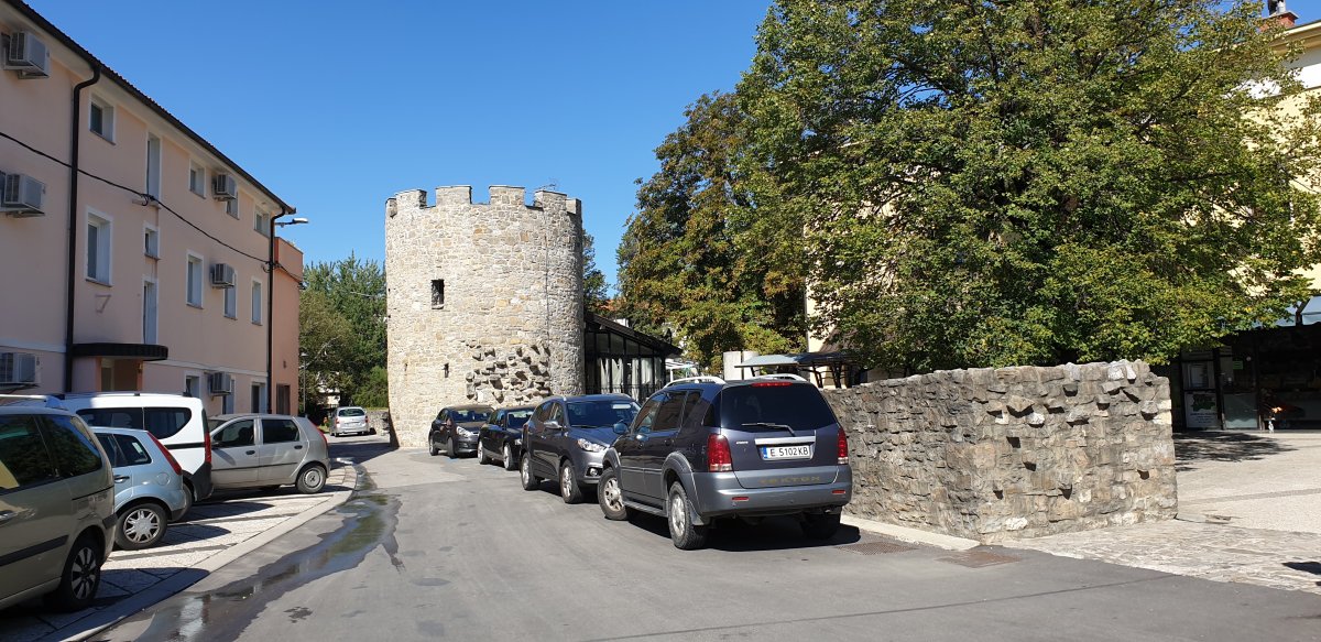 Find the old Roman tower in Adjective to find the old town and the choccy shop.. really easy.. Find the old Roman tower in Adjective to find the old town and the choccy shop.. really easy..