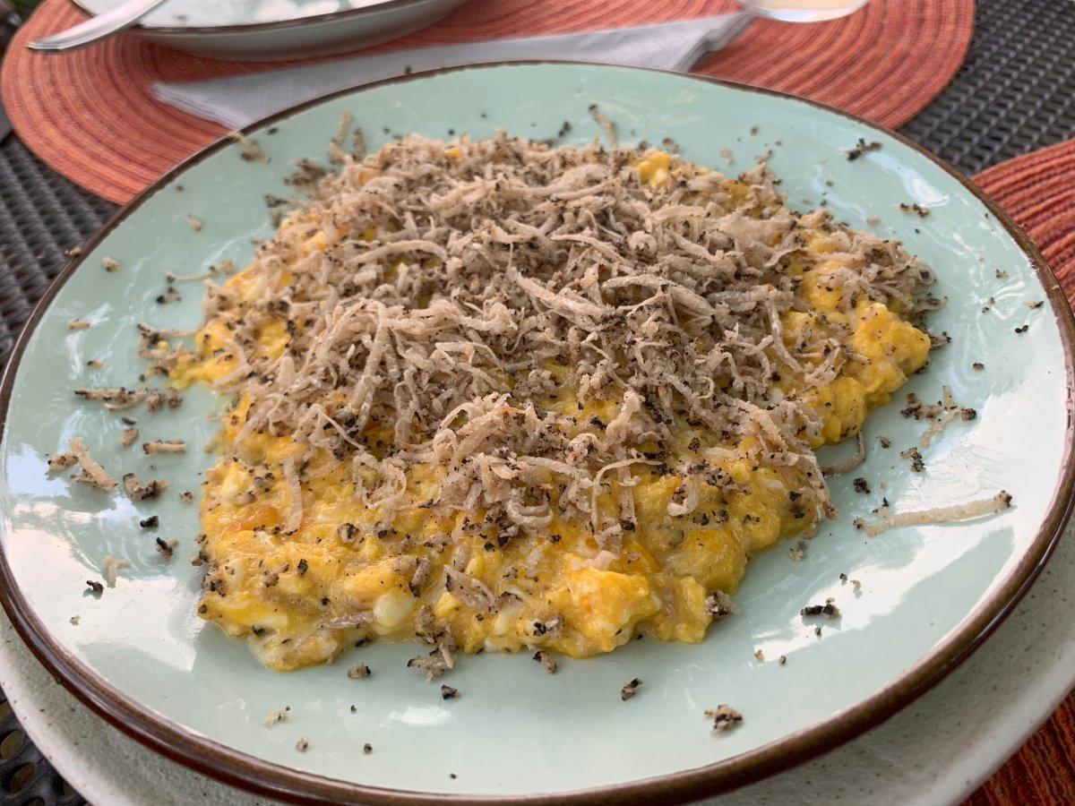 the scrambled eggs with truffles was sensational..