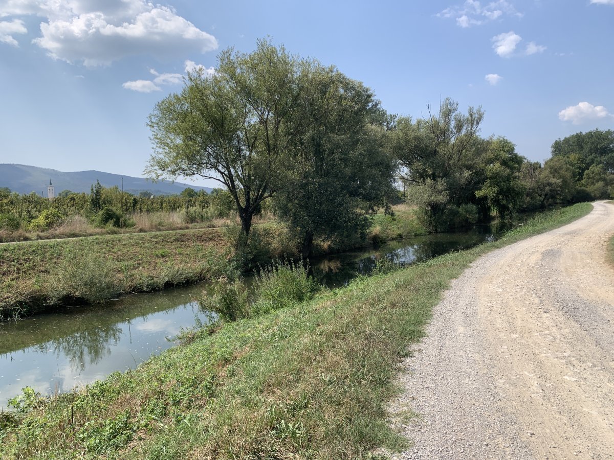 the track out of Rence follows the Lijak river the track out of Rence follows the Lijak river