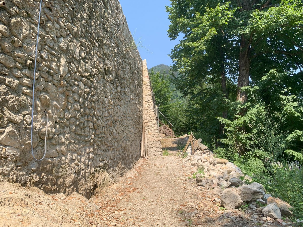 These amazing people rebuilt this entire wall.. These amazing people rebuilt this entire wall..