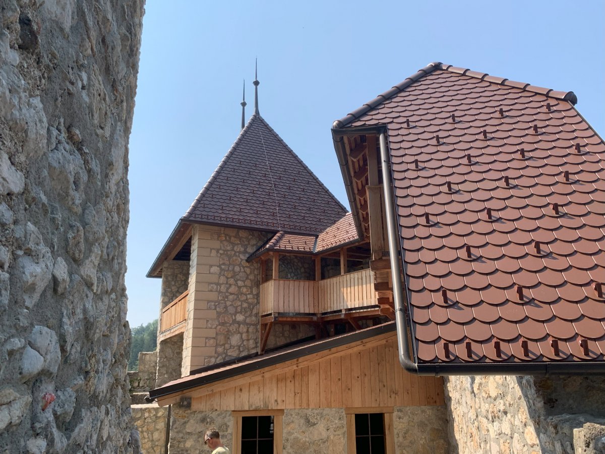 Stunning workmanship and a handy mini ski slope in the winter.. Stunning workmanship and a handy mini ski slope in the winter..