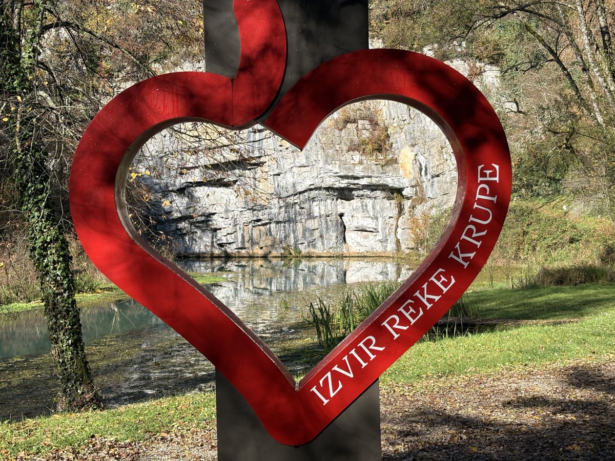 You sure know this is a tourist spot if you get a red heart.. You sure know this is a tourist spot if you get a red heart..