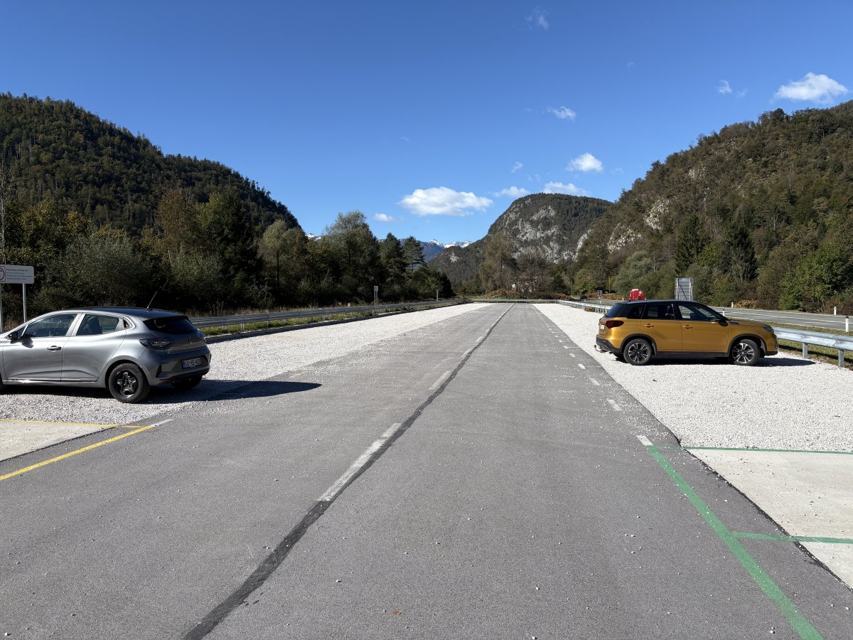 The car park is riduculously good and right next to the main road, you cannot miss it.. The car park is riduculously good and right next to the main road, you cannot miss it..