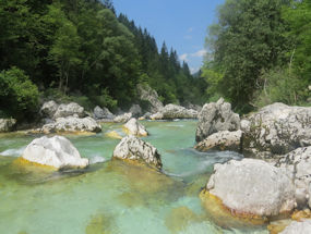 wow what a beautiful river